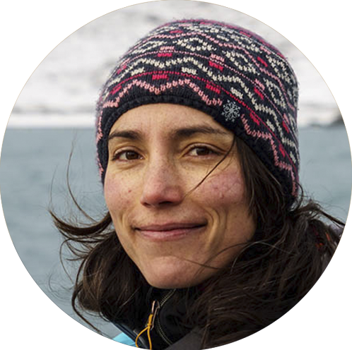 Speaker Beatriz Fernández Marín at the Cloud Tower talks in Tenerife Speaker Beatriz Fernández Marín at the Cloud Tower talks in Tenerife